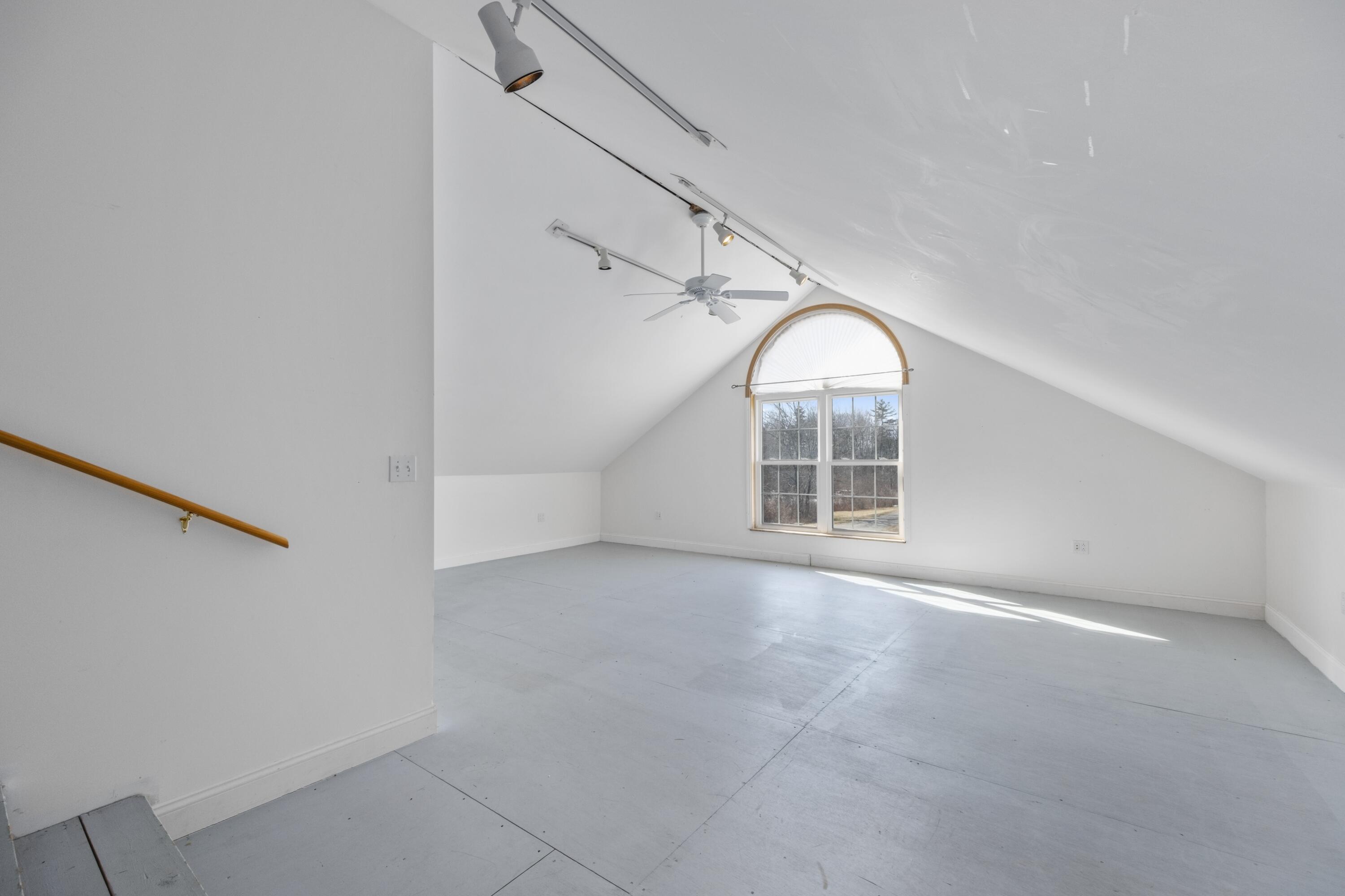 36 Bobolink Lane Thomaston ME 04861