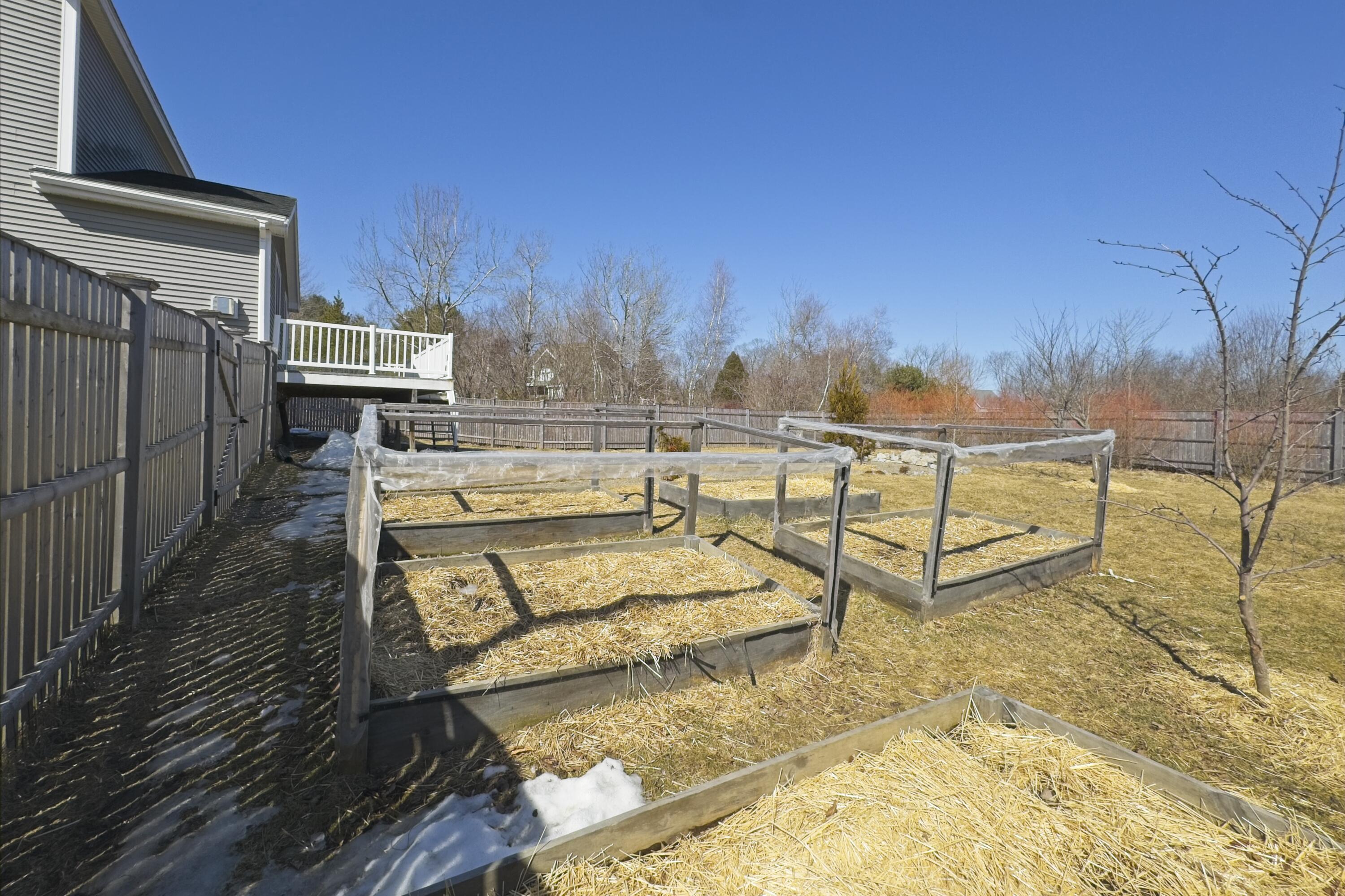 36 Bobolink Lane Thomaston ME 04861