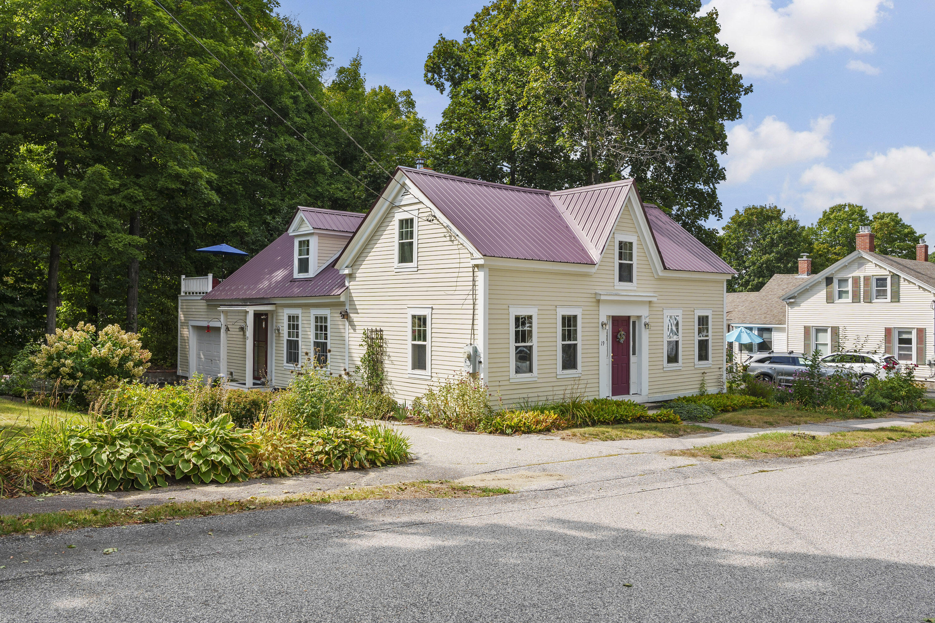 19 Smith Street Harrison ME 04040