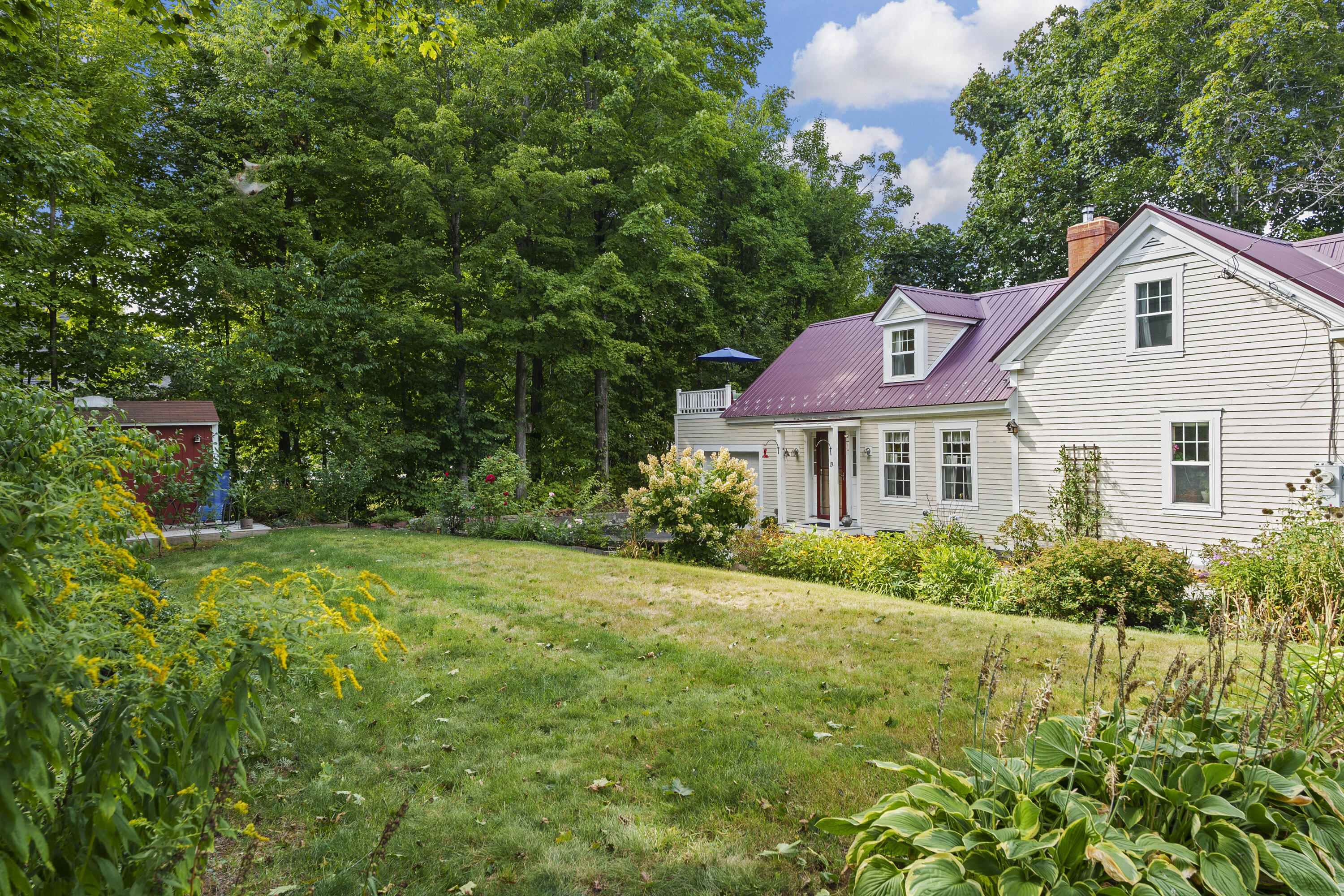 19 Smith Street Harrison ME 04040