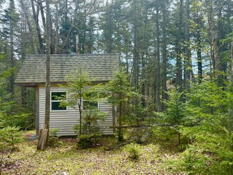 8 Berry Lane Vinalhaven ME 04863