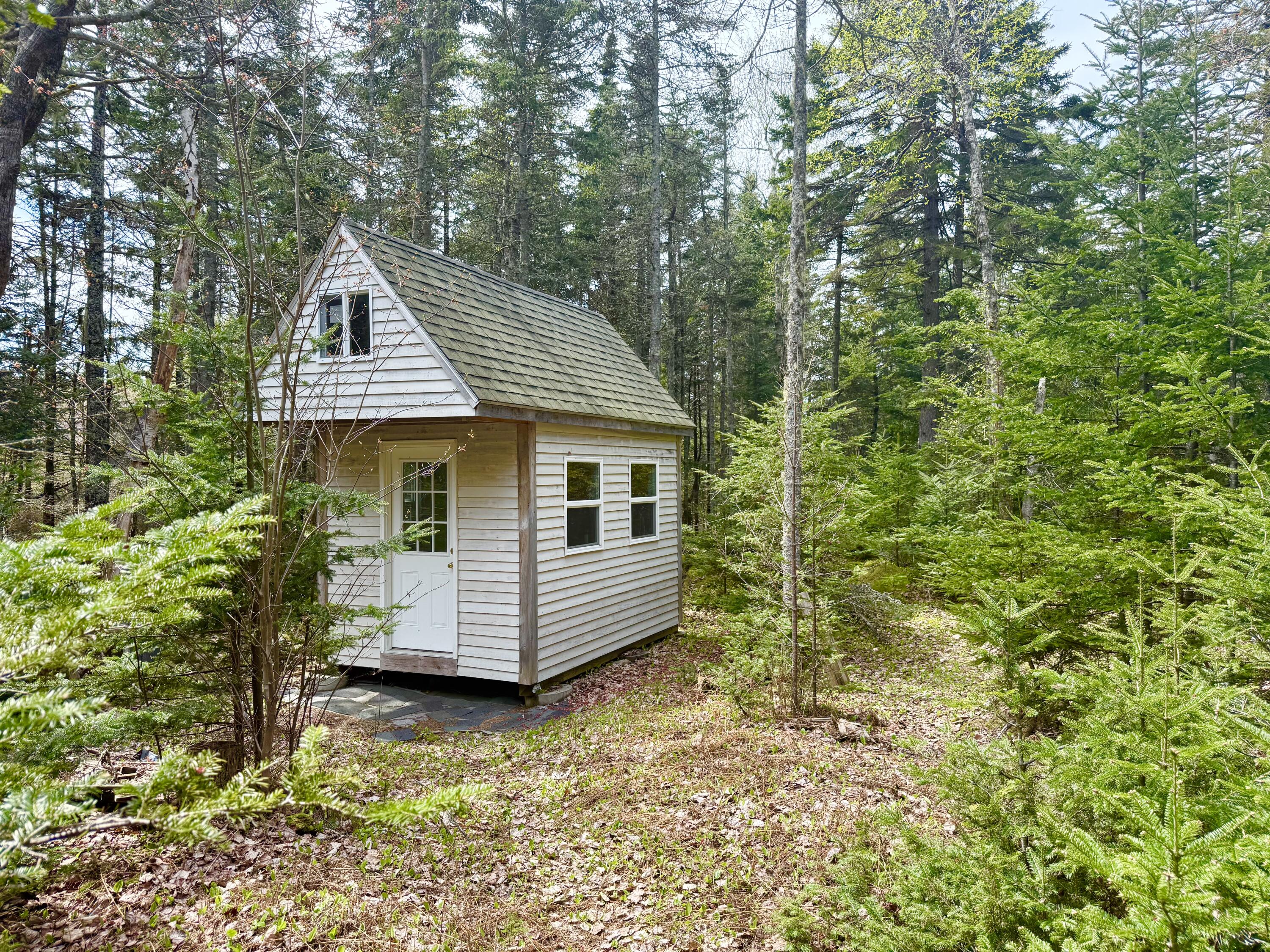 8 Berry Lane Vinalhaven ME 04863