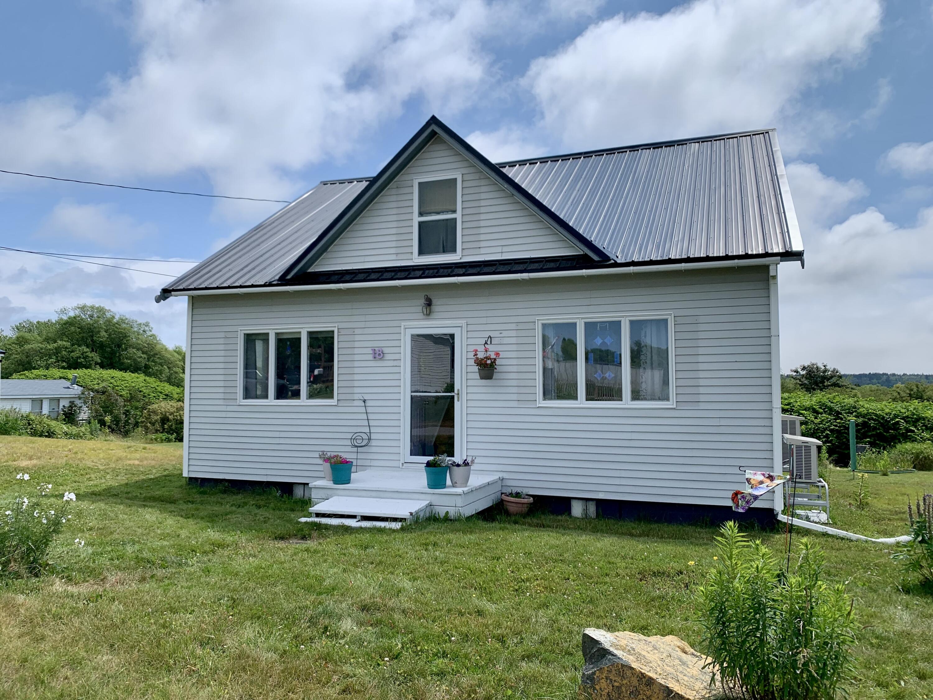 18 South Street Lubec ME 04652
