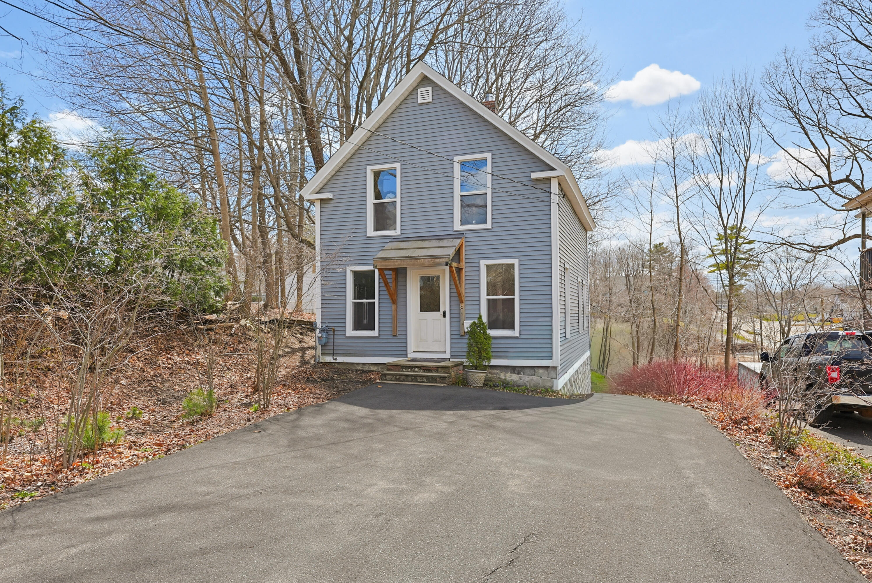 8 Grand Street Augusta ME 04330