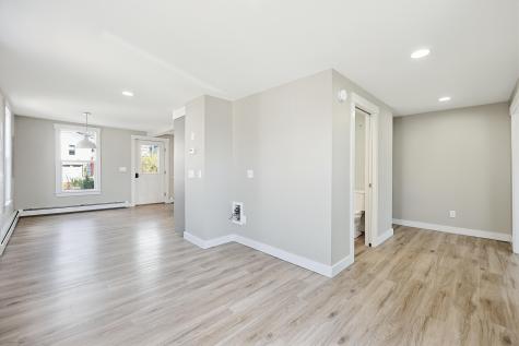8 Grand Street Augusta ME 04330