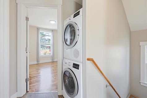8 Grand Street Augusta ME 04330