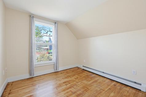 8 Grand Street Augusta ME 04330