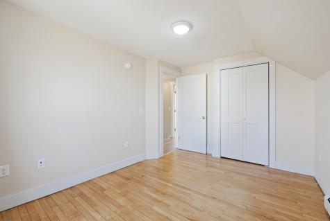 8 Grand Street Augusta ME 04330