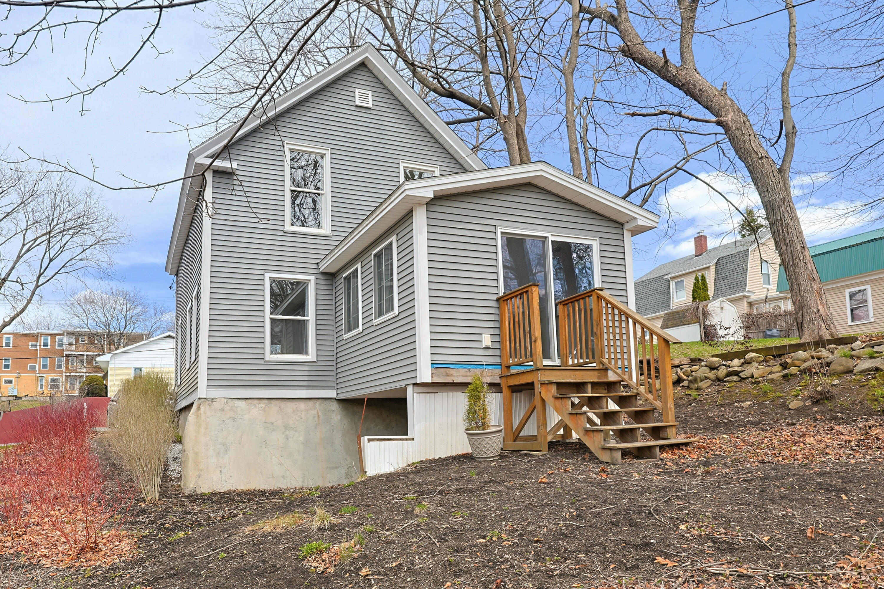 8 Grand Street Augusta ME 04330