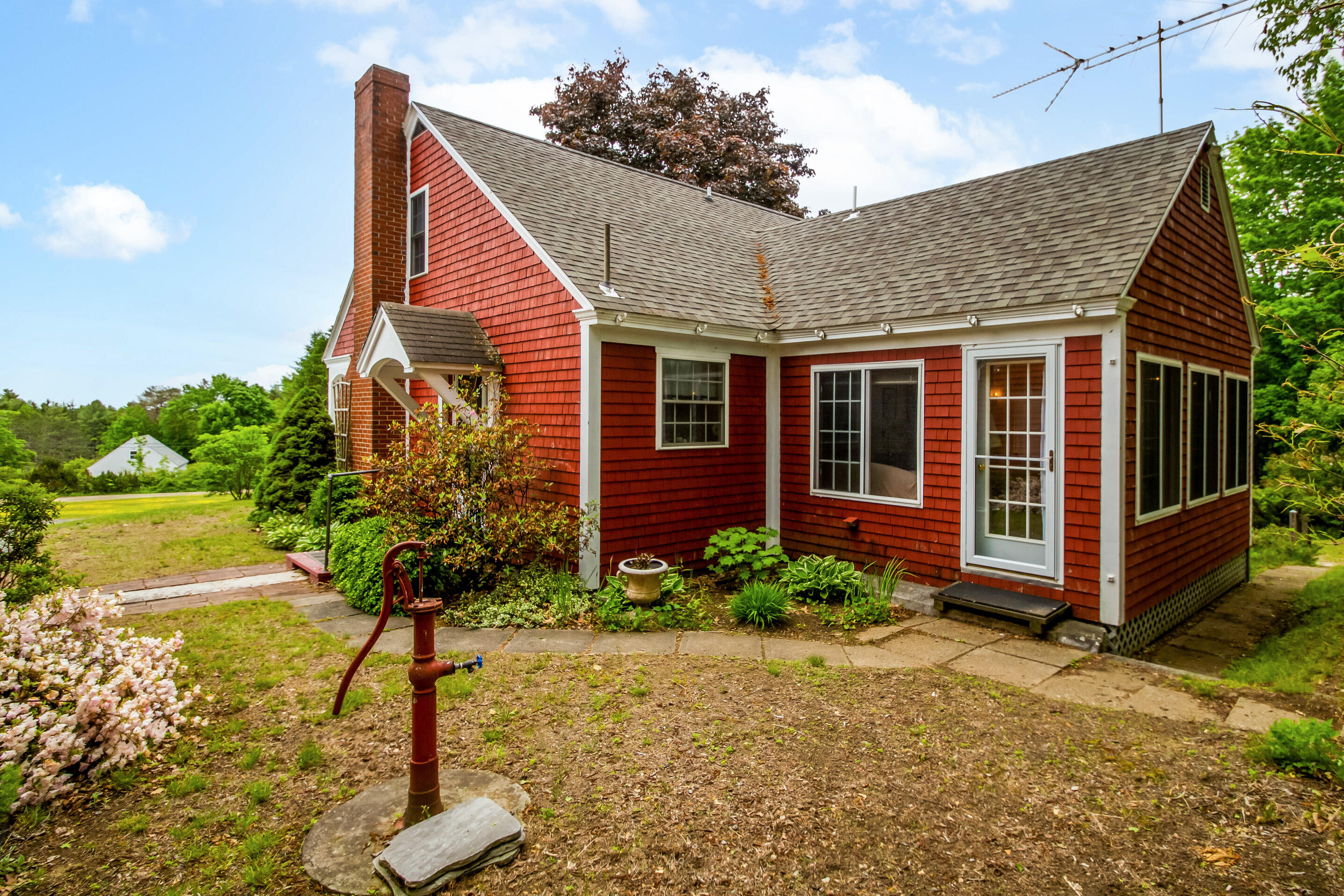 17 Ashman Drive Chelsea ME 04330