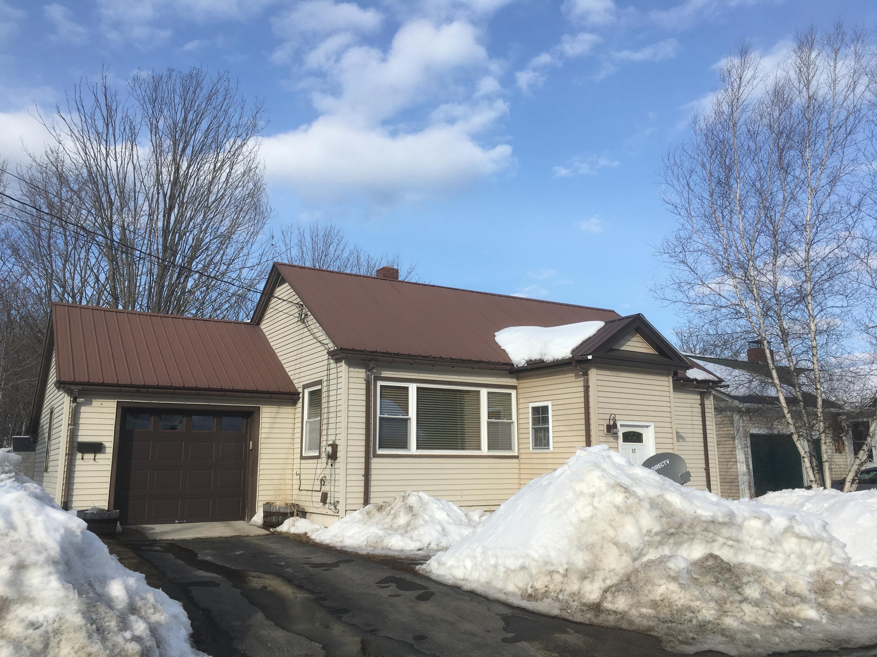 12 Nevers Avenue Norway ME 04268