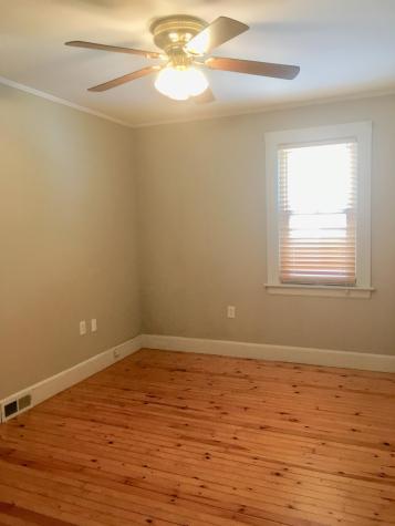12 Nevers Avenue Norway ME 04268
