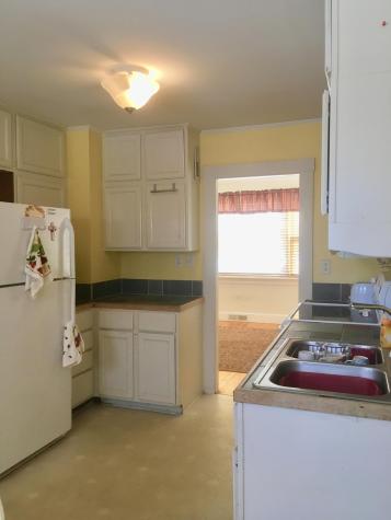 12 Nevers Avenue Norway ME 04268