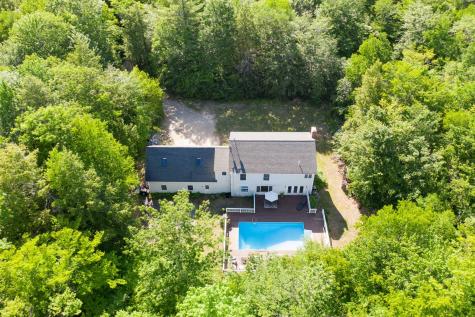 137 Vogel Road Raymond ME 04071