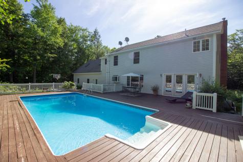 137 Vogel Road Raymond ME 04071