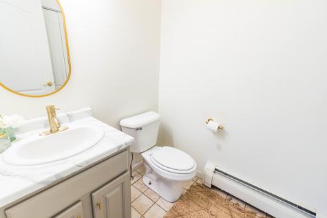 137 Vogel Road Raymond ME 04071