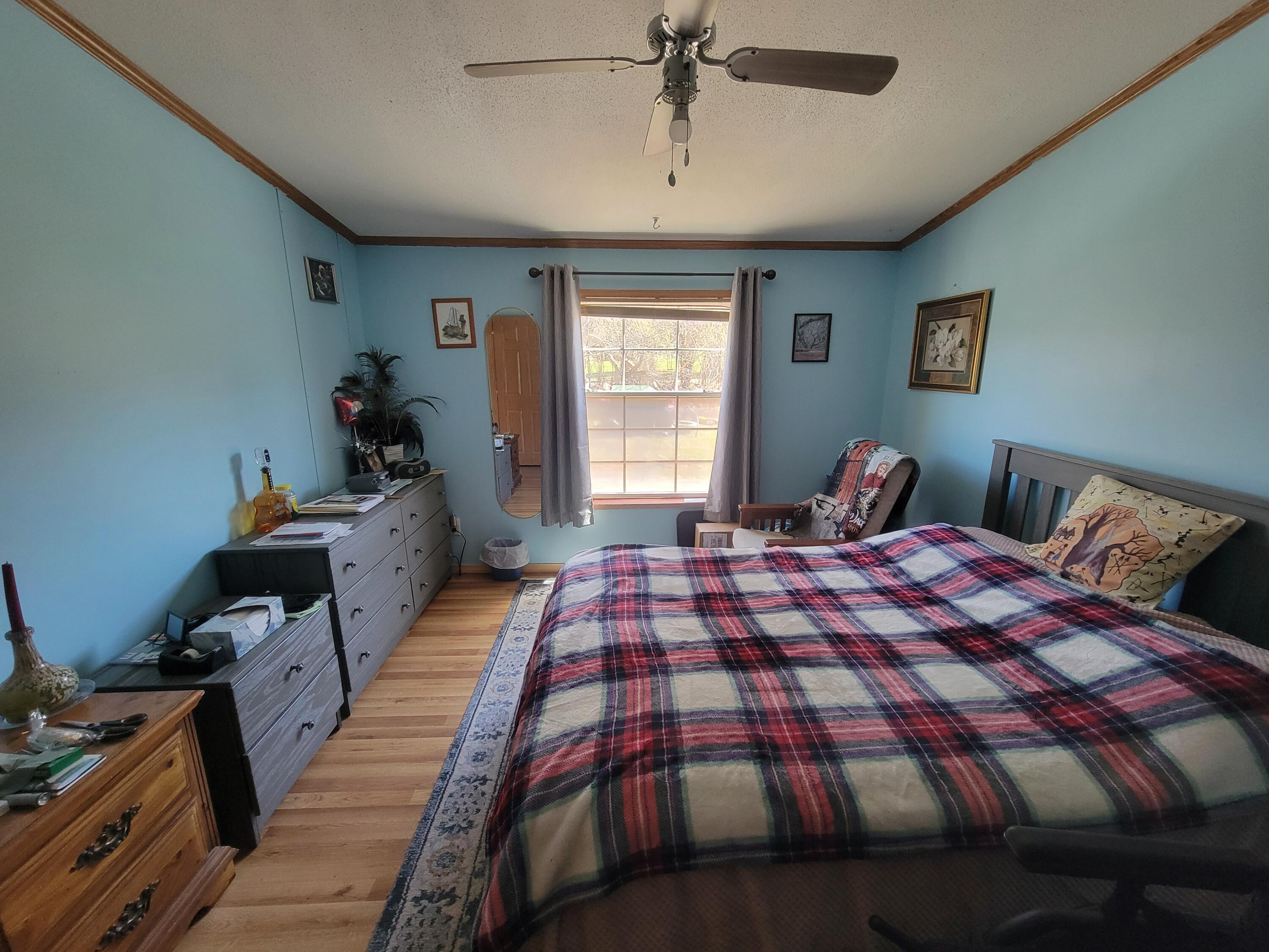 950 Main Street Calais ME 04619