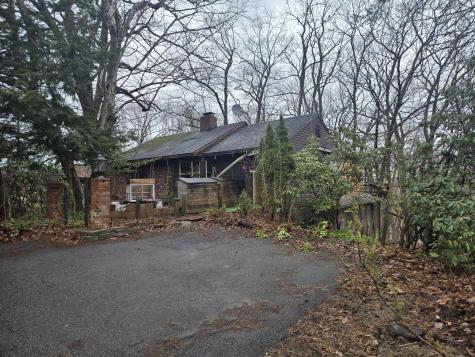 33 Pike Street Augusta ME 04330