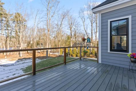 7 Freedom Drive Falmouth ME 04105