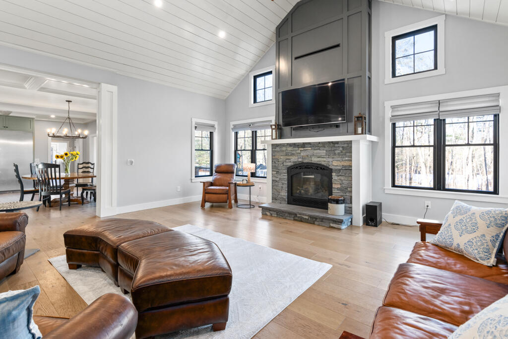 7 Freedom Drive Falmouth ME 04105