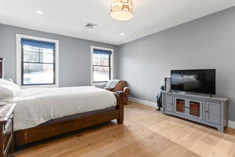 7 Freedom Drive Falmouth ME 04105