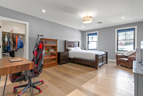 7 Freedom Drive Falmouth ME 04105