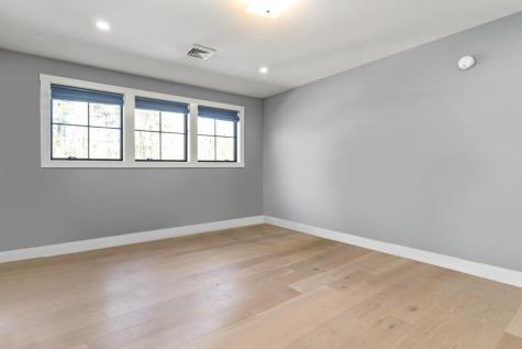 7 Freedom Drive Falmouth ME 04105