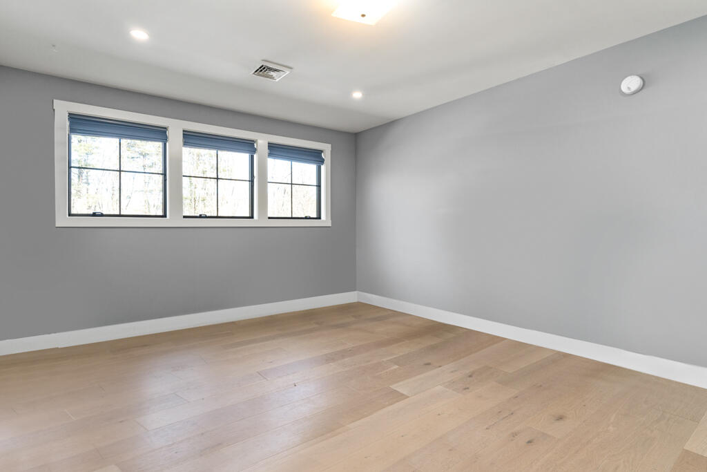 7 Freedom Drive Falmouth ME 04105