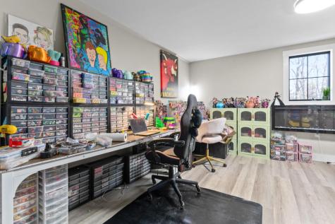 7 Freedom Drive Falmouth ME 04105