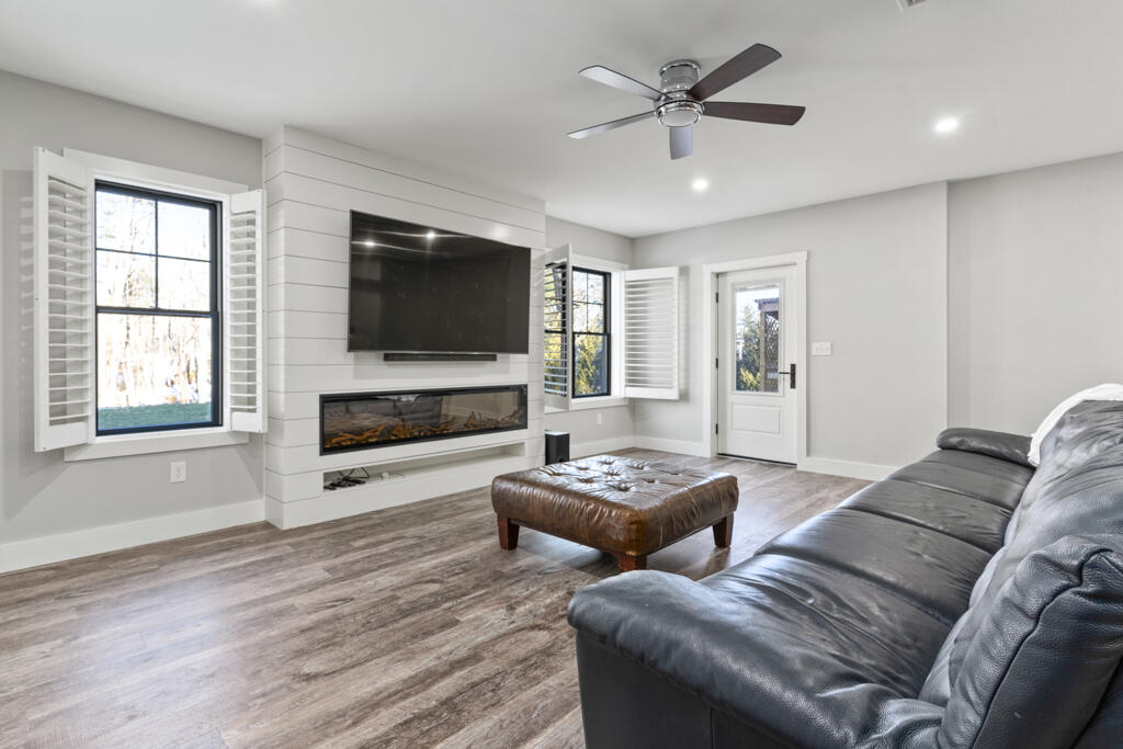 7 Freedom Drive Falmouth ME 04105