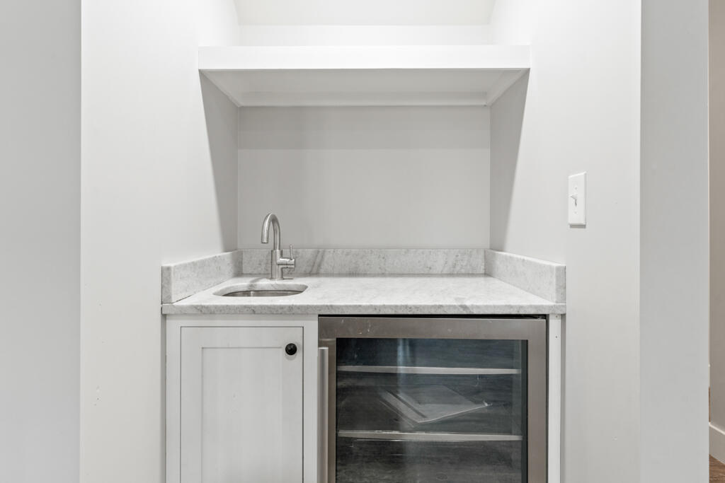 7 Freedom Drive Falmouth ME 04105