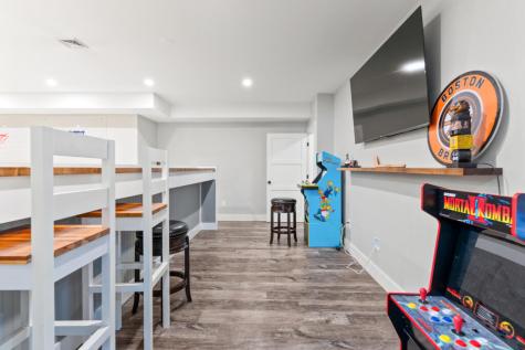 7 Freedom Drive Falmouth ME 04105