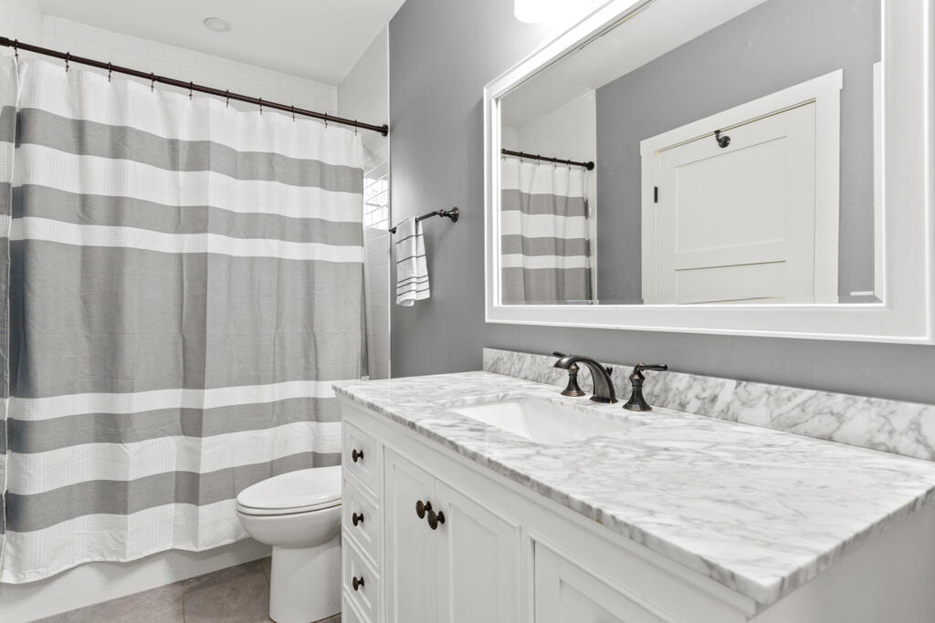 7 Freedom Drive Falmouth ME 04105