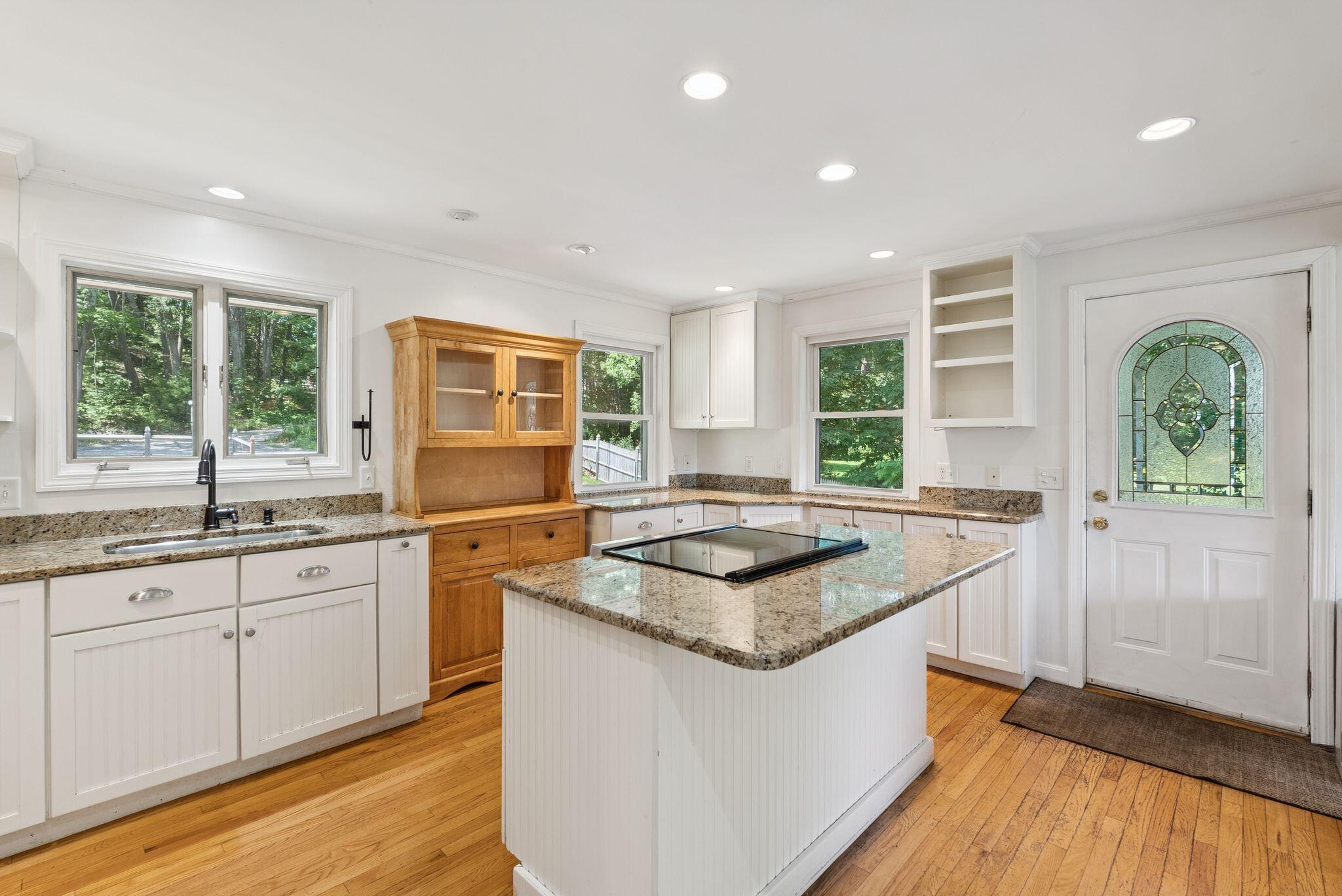 1048 Sawyer Road Cape Elizabeth ME 04107