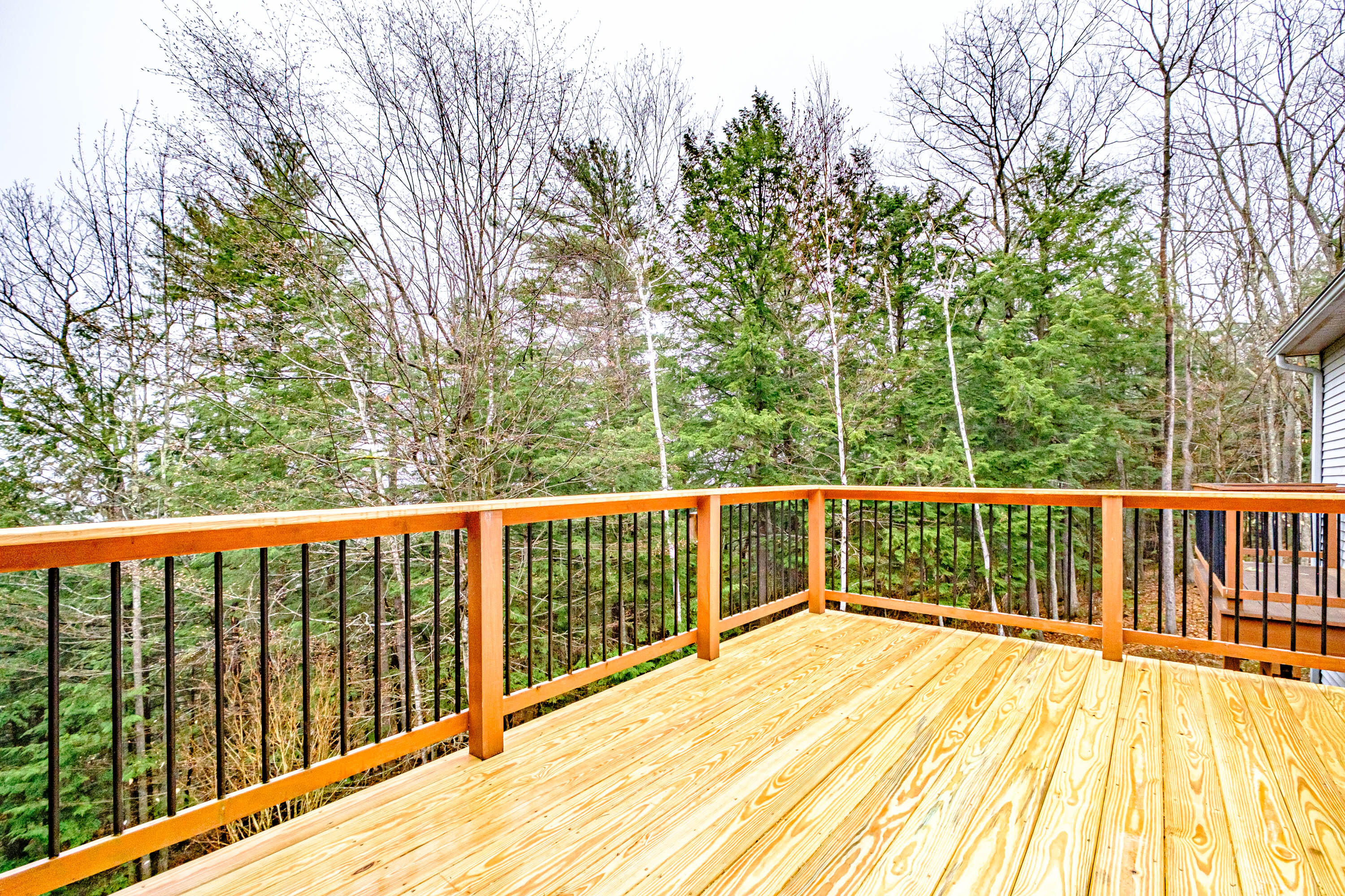 42 Winding Way Raymond ME 04071