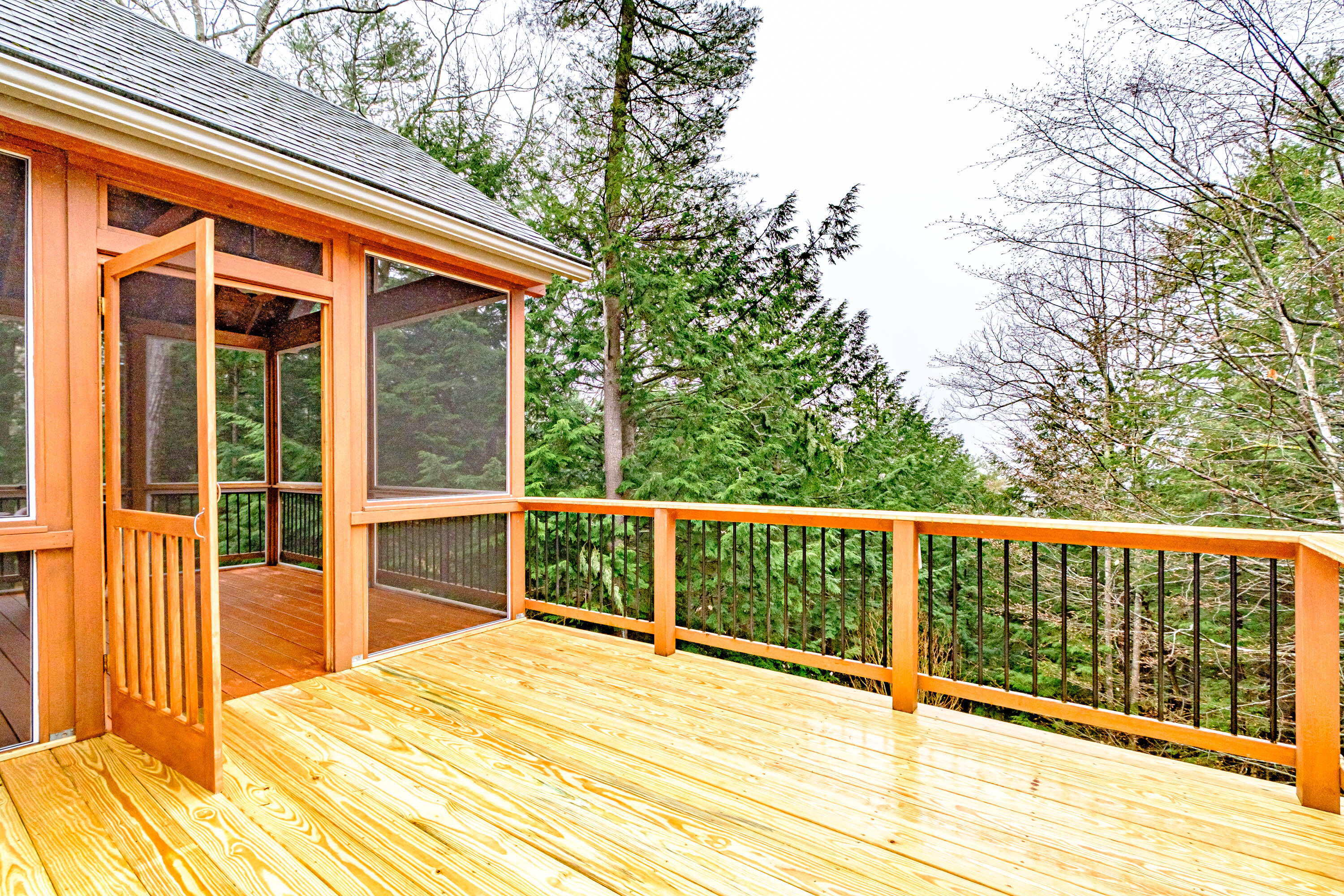 42 Winding Way Raymond ME 04071