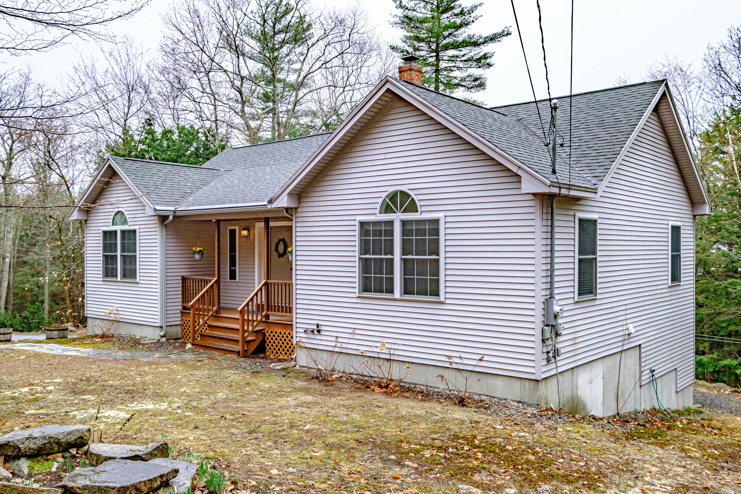 42 Winding Way Raymond ME 04071