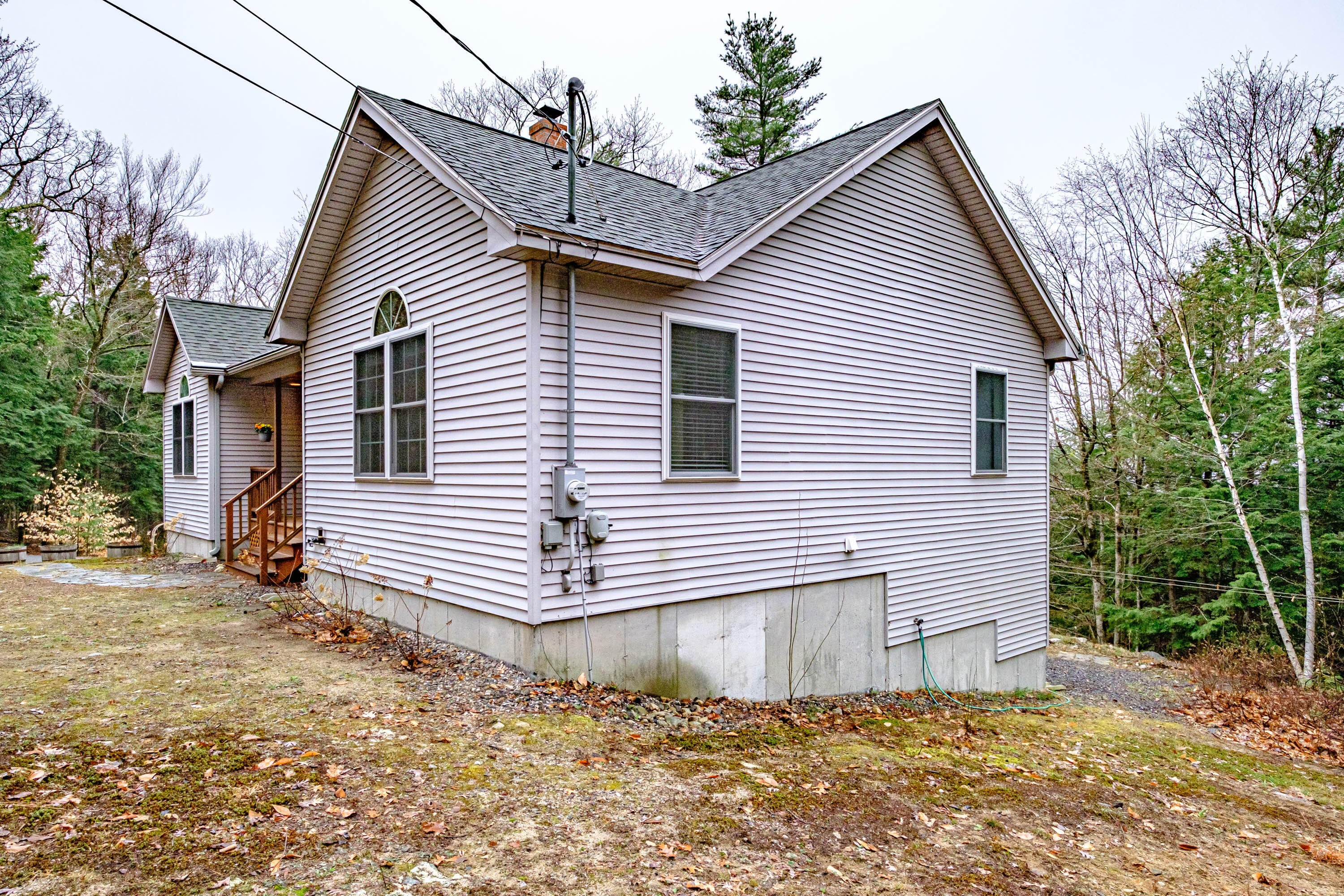 42 Winding Way Raymond ME 04071