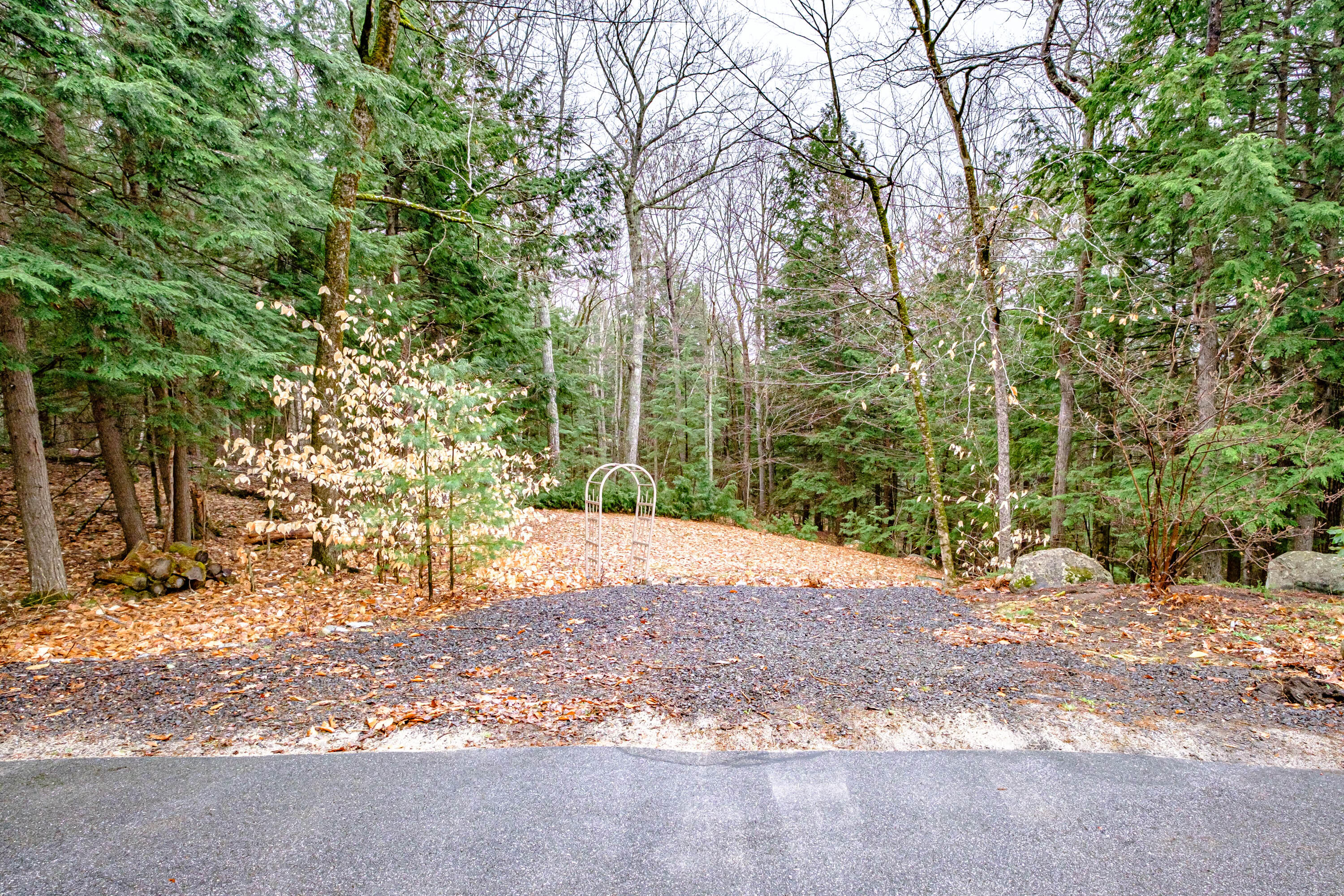 42 Winding Way Raymond ME 04071