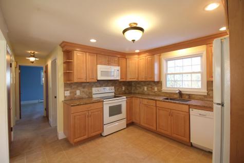 21 Wayside Road Portland ME 04102