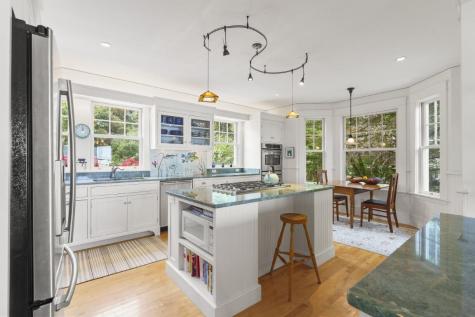 7 Bayberry Lane Southport ME 04576