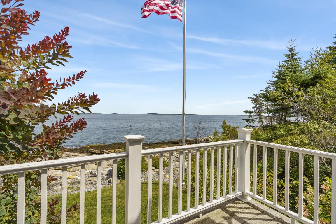 7 Bayberry Lane Southport ME 04576