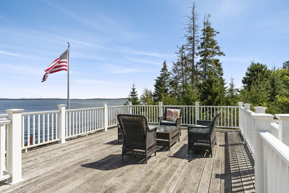 7 Bayberry Lane Southport ME 04576