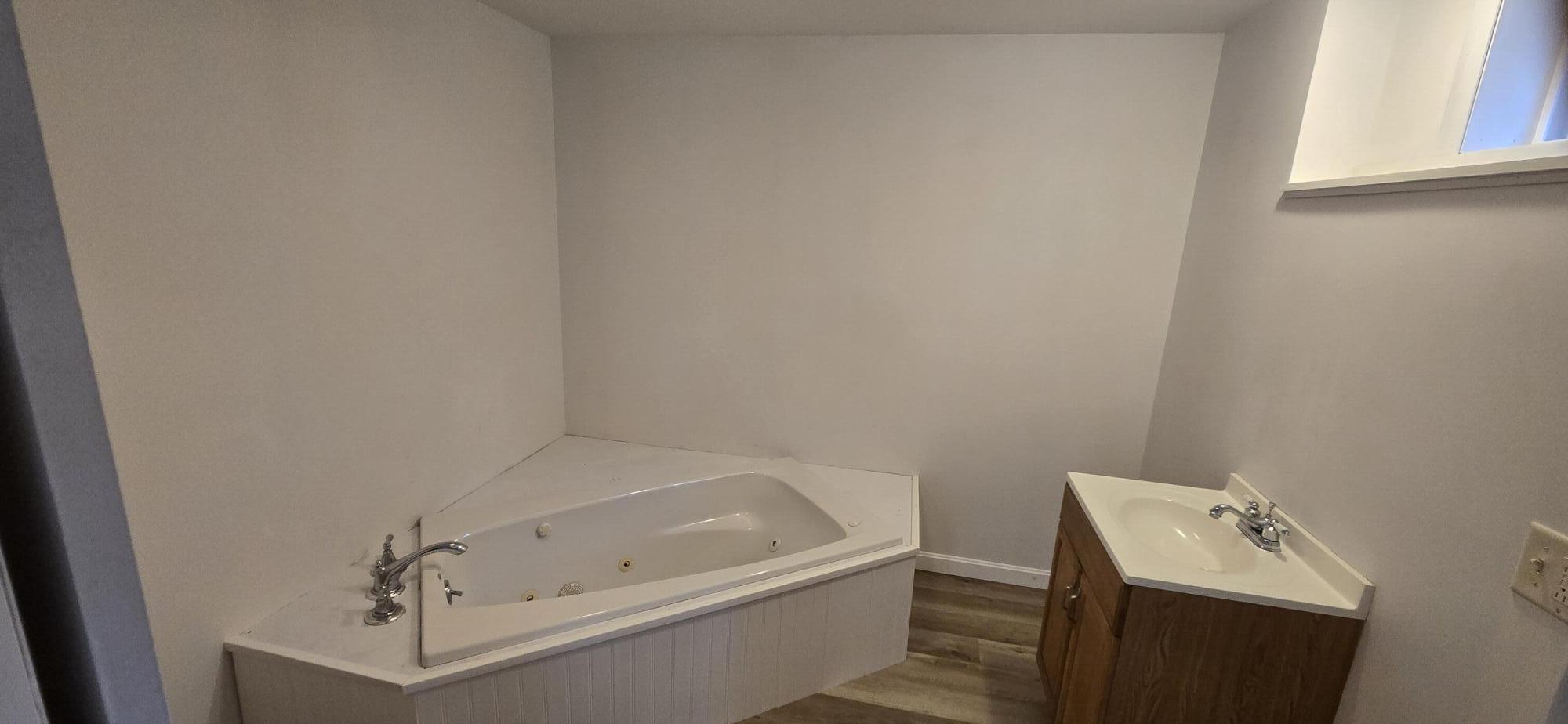 31 Sodom Road Hebron ME 04238