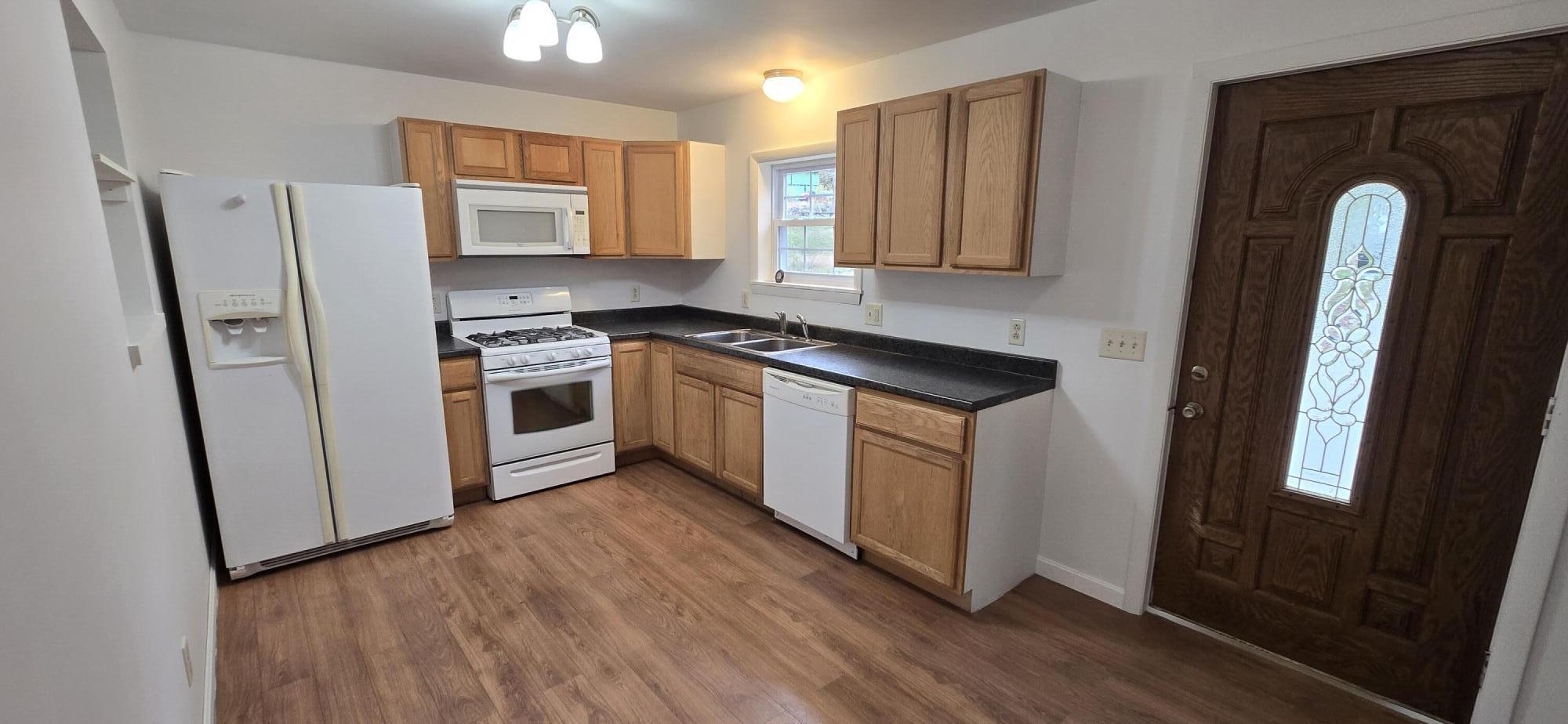 31 Sodom Road Hebron ME 04238