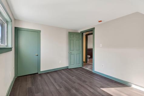 87 Pioneer Avenue Sanford ME 04073