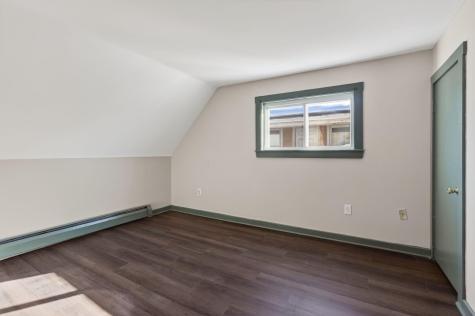 87 Pioneer Avenue Sanford ME 04073