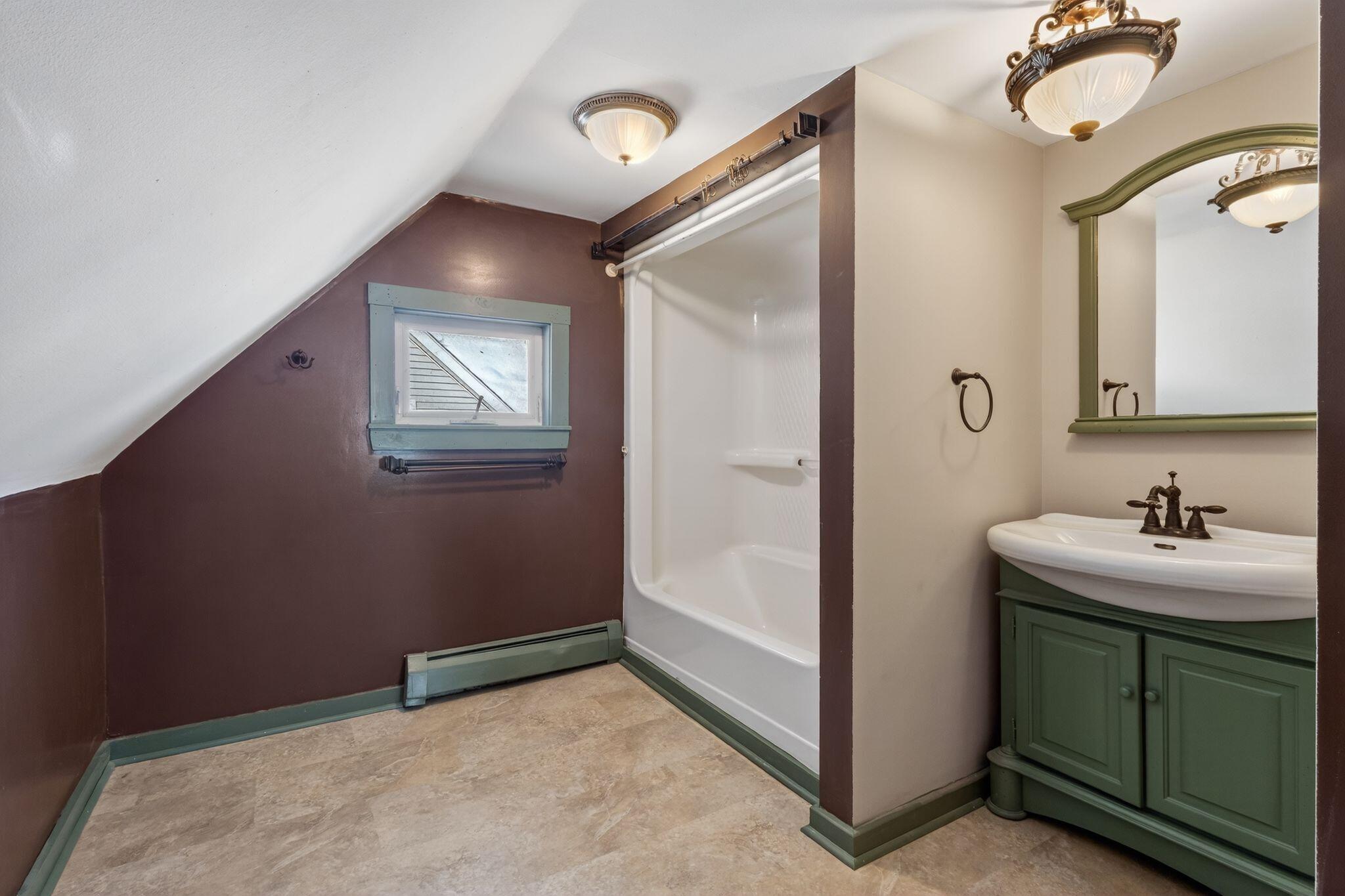 87 Pioneer Avenue Sanford ME 04073