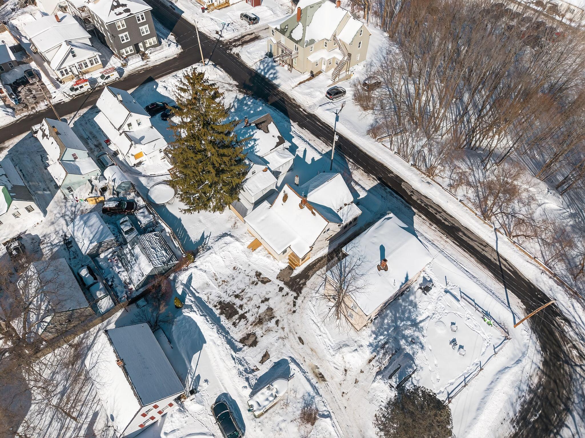 87 Pioneer Avenue Sanford ME 04073