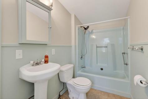 87 Pioneer Avenue Sanford ME 04073